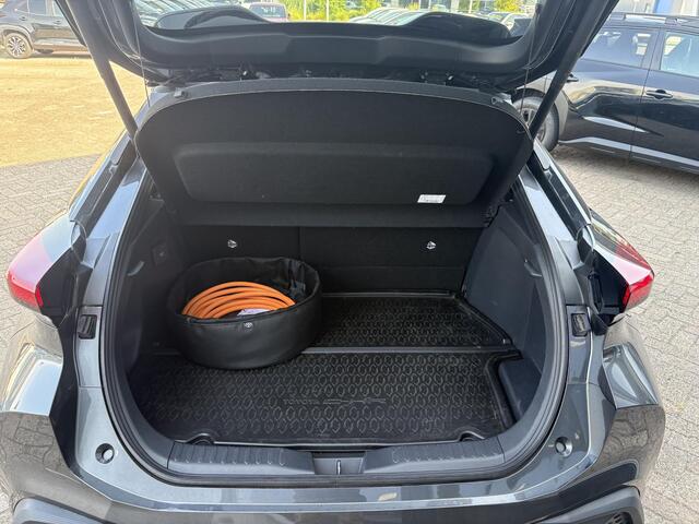 Toyota C-HR 2.0 Plug-in Hybrid 220 First Edition