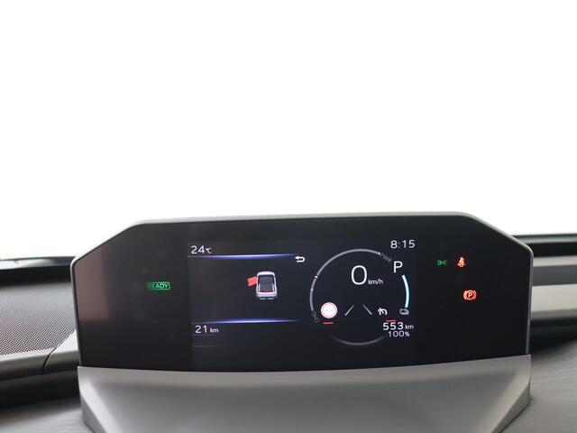 Toyota C-HR First Edition 77 kWh | BTW voertuig | 18" | dodehoek detectie | Stoel+stuurverwarming | Parkeersensoren voor+achter | Elektrische achterklep |