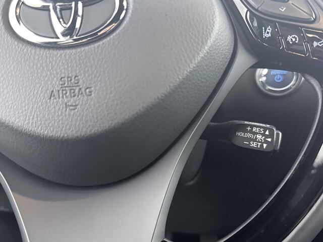 Toyota C-HR 1.8 Hybrid Style | Parkeersensoren V+A | Blindspot | Stuur-Stoelverwarming |