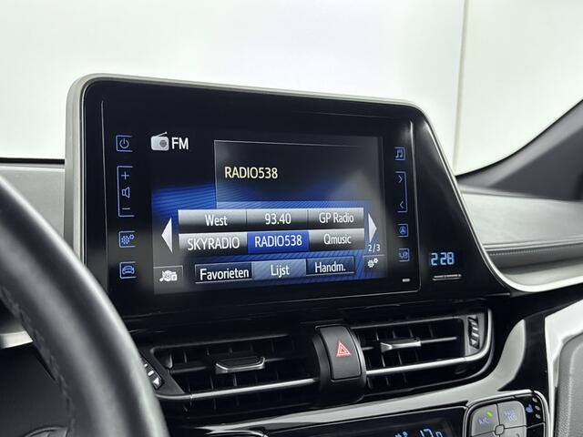Toyota C-HR 1.8 Hybrid Style Limited | Lichtmetalen Velgen 18'' | Parkeersensoren V+A | Stoelverwarming | Navi |