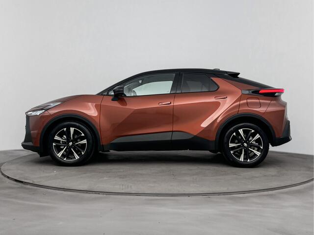 Toyota C-HR 1.8 Hybrid 140 Dynamic | Apple Carplay & Android Auto | Parkeercamera | * Korting via deal Tim