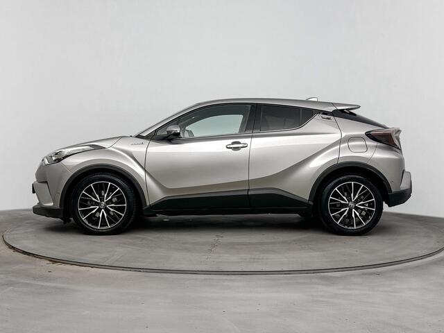 Toyota C-HR 1.8 Hybrid Executive Limited | Lichtmetalen Velgen 18'' | Parkeersensoren V+A | Stoelverwarming | Navi |