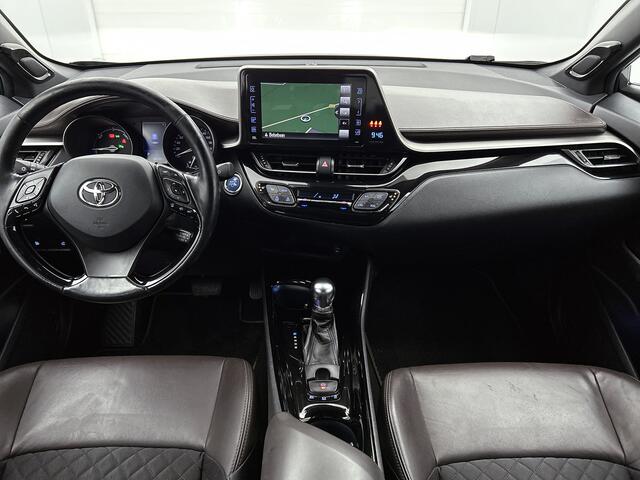 Toyota C-HR 1.8 Hybrid Executive Premium Pack | Dodehoek Detectie | Stoel+stuurverwarming | Parkeersensoren voor+achter met assistent | JBL | Cruise Control Adaptive | Navigatie | Achteruitrijcamera | Climate Control |