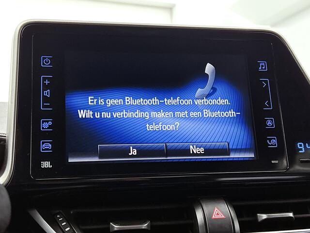 Toyota C-HR 1.8 Hybrid Executive Premium Pack | Dodehoek Detectie | Stoel+stuurverwarming | Parkeersensoren voor+achter met assistent | JBL | Cruise Control Adaptive | Navigatie | Achteruitrijcamera | Climate Control |