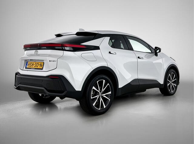Toyota C-HR 2.0 Plug-in Hybrid 220 Dynamic | BTW Voertuig | Dodehoek detectie | Stoel+stuurverwarming | Parkeersensoren voor+achter | Navigatie | Apple CarPlay/Android Auto | Cruise Control Adaptive |