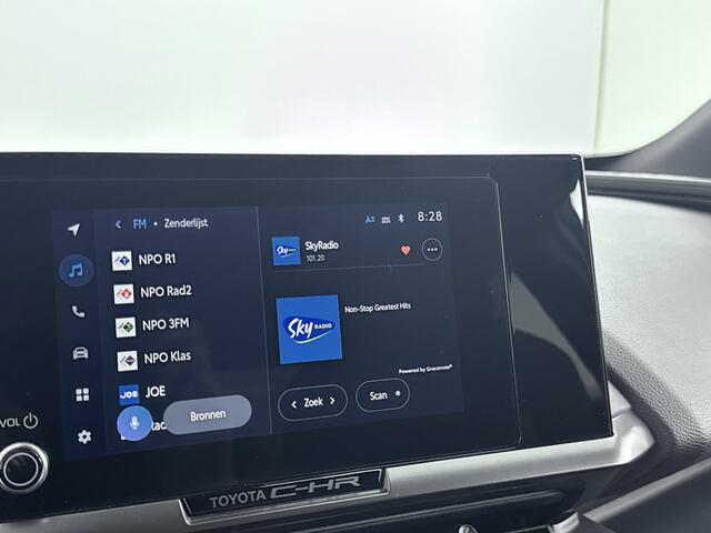 Toyota C-HR 1.8 Hybrid 140 Dynamic | Dealer Onderhouden | Dodehoek detectie | Parkeersensoren voor+achter | Navigatie | Apple CarPlay/Android Auto | Cruise Control Adaptive | Achteruitrijcamera | Bluetooth