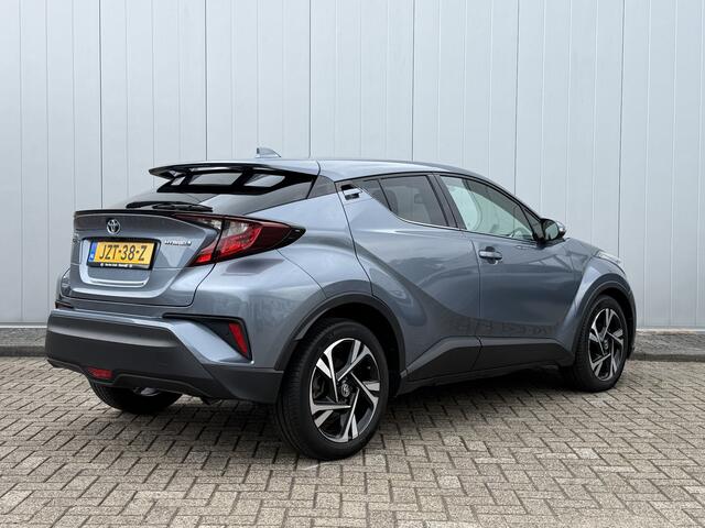 Toyota C-HR 1.8 Hybrid Style Parkeer en Dodehoek Sensoren Stoel Stuur verwamd