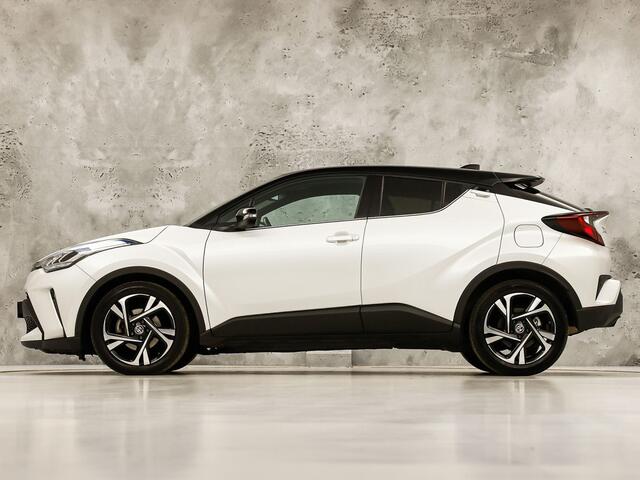Toyota C-HR 1.8 Hybrid Sport Automaat (GROOT NAVI, CLIMATE, CAMERA, STOELVERWARMING, SPORTSTOELEN, ADAPTIVE CRUISE, GETINT GLAS, KEYLESS, NIEUWSTAAT)
