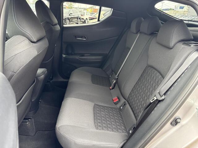 Toyota C-HR 2.0 Hybrid Style **JBL AUDIO/ DODEHOEK DETECTIE/ STOELVERWARMING**