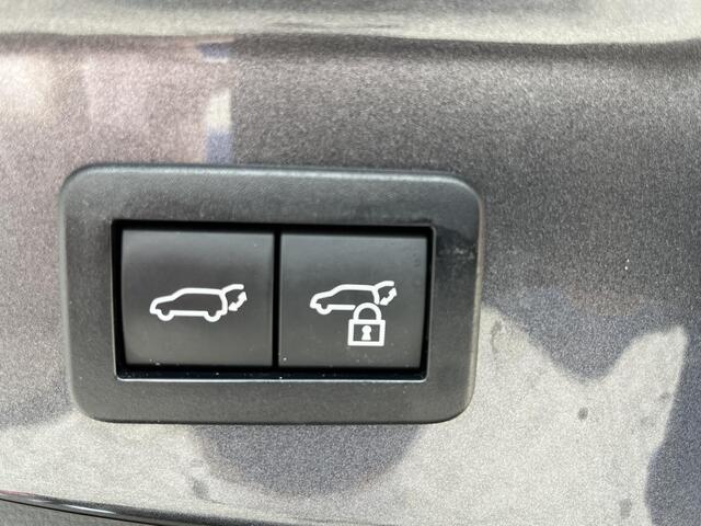 Toyota C-HR 2.0 Plug-in Hybrid 220 First Edition l 360 camera l elektrische achterklep l stoel / stuur-verwarming l nette en complete auto!