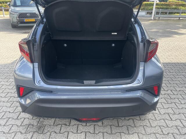 Toyota C-HR 1.8 Hybrid Style Bi-Tone