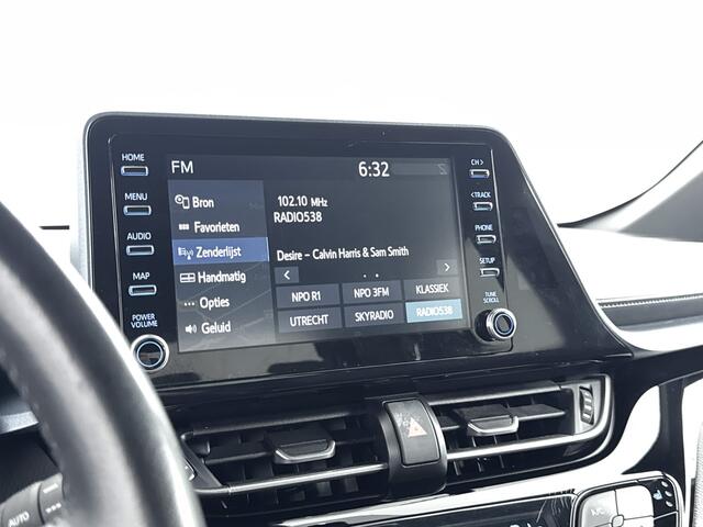 Toyota C-HR 1.8 Hybrid Bi-Tone