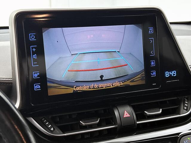 Toyota C-HR 1.2 Executive | Trekhaak | Parkeersensoren |