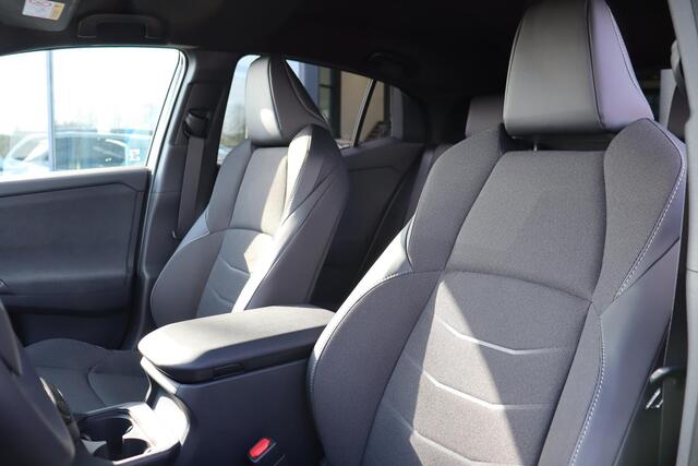 Toyota C-HR First Edition 77 kWh,€3.000,- Voordeel snel rijden , Apple Carplay, Android auto.