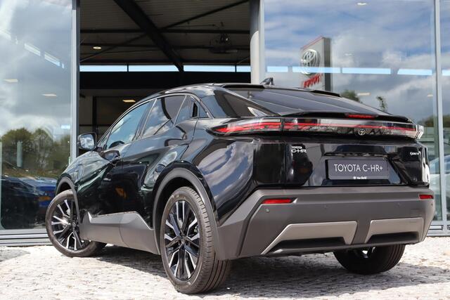 Toyota C-HR First Edition 77 kWh,€3.000,- Voordeel snel rijden , Apple Carplay, Android auto.
