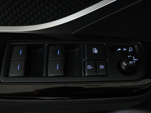 Toyota C-HR 1.8 Hybrid GR-Sport | Navigatie | PDC | Stuur-Stoelverwarming |
