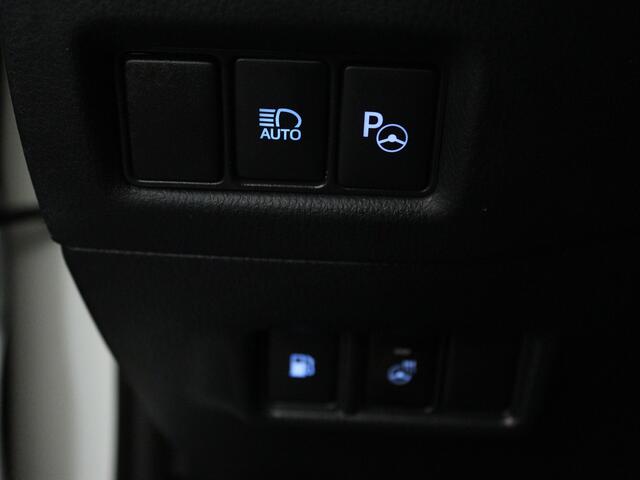 Toyota C-HR 1.8 Hybrid GR-Sport | Navigatie | PDC | Stuur-Stoelverwarming |