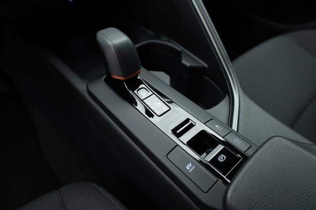 Toyota C-HR 1.8 Hybrid 140 Dynamic | Rijklaar! | Afn. Trekhaak | Stoel-Stuurverw. | Dig. Cockpit | Camera+PDC | Dodehoek | E-Spiegels | Adapt. Cruise | NAV+App.Connect | Keyless | Climate | Rijmodi | 18'' V