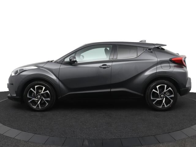 Toyota C-HR 1.2 Dynamic | Stoelverwarming | Keyless | Parkeercamera | Navigatie |
