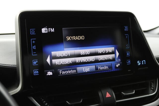 Toyota C-HR 1.2 Dynamic | Stoelverwarming | Keyless | Parkeercamera | Navigatie |
