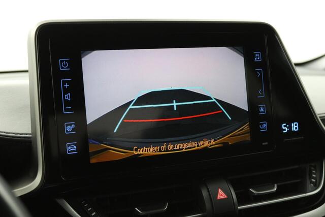 Toyota C-HR 1.2 Dynamic | Stoelverwarming | Keyless | Parkeercamera | Navigatie |