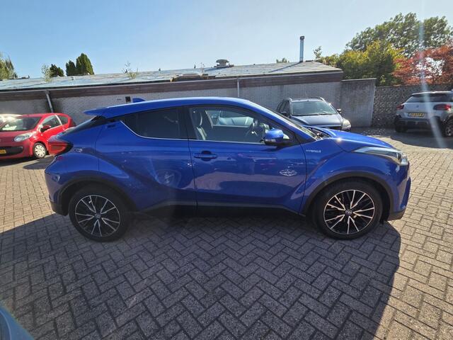 Toyota C-HR 1.8 Hybrid Dynamic