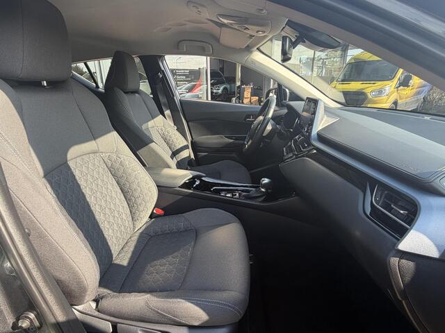 Toyota C-HR 2.0 Hybrid Dynamic AUTOMAAT| NAVIGATIE| CAMERA| AIRCO/ECC| CRUISECONTROL| PARKEERSENSOREN| LM-VELGEN
