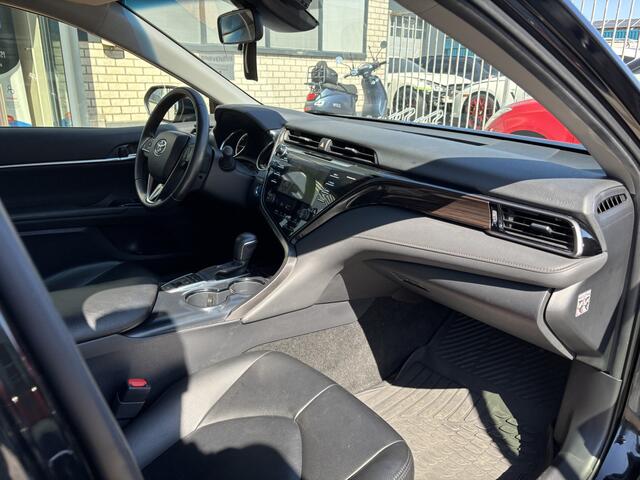 Toyota CAMRY 2.5 Hybrid Premium Leder|Camera|Navi