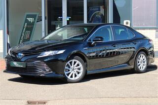 toyota-camry-2.5-hybrid-premium-led