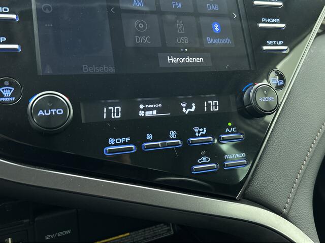 Toyota CAMRY 2.5 Hybrid Premium leseman