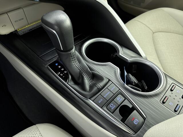 Toyota CAMRY 2.5 Hybrid Premium | NL-Auto | Navigatie | 360° Camera | Beige lederen bekleding |