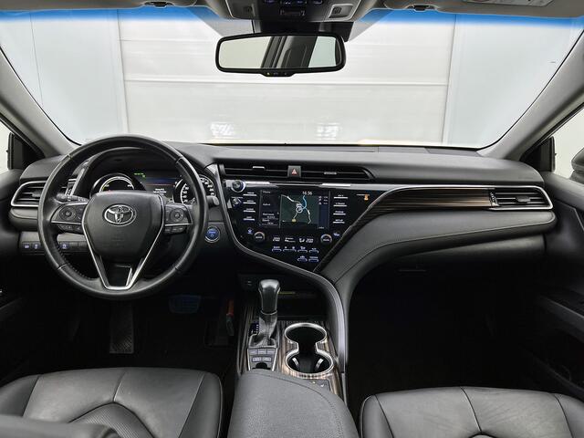 Toyota CAMRY 2.5 Hybrid Executive | 1e Eigenaar | Nieuw Geleverd & Onderhouden | Leder | LED | Navigatie | Elektrische Stoelen |
