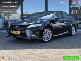 toyota-camry-2.5-hybrid-executive