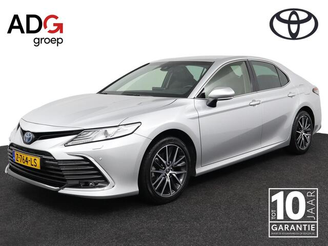 Toyota CAMRY 2.5 Hybrid Dynamic | Leder bekleding | Parkeer sensoren voor en achter |