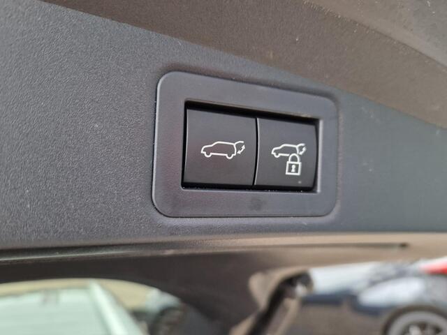 Toyota COROLLA Touring Sports 1.8 Hybrid First Edition