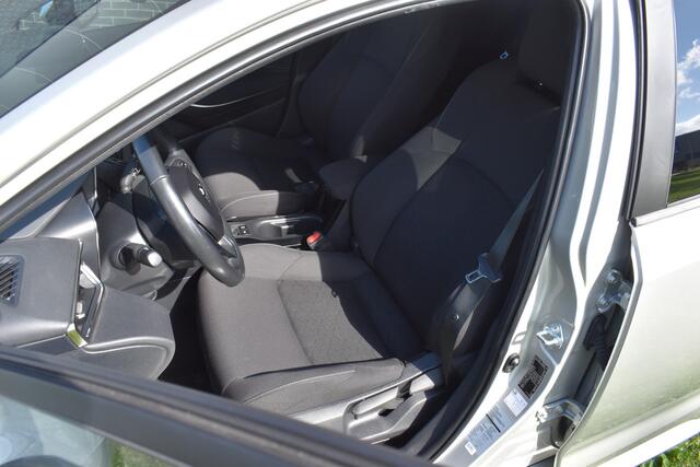 Toyota COROLLA Touring Sports 1.8 Hybrid Business Plus Hybride