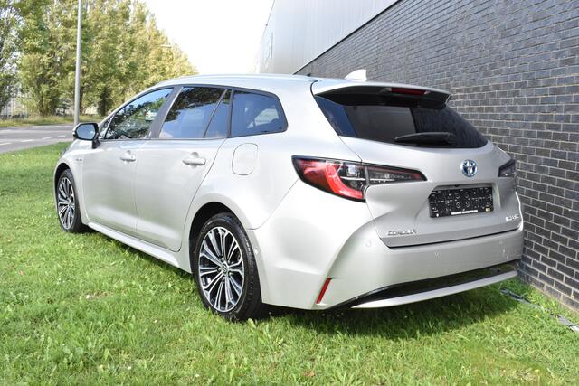 Toyota COROLLA Touring Sports 1.8 Hybrid Business Plus Hybride