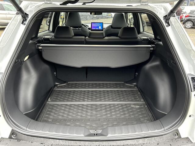 Toyota COROLLA Cross Hybrid 140 Style **NAVIGATIE/ STUUR- EN STOELVERWARMING/ DODEHOEKDETECTIE/ PANORAMADAK**