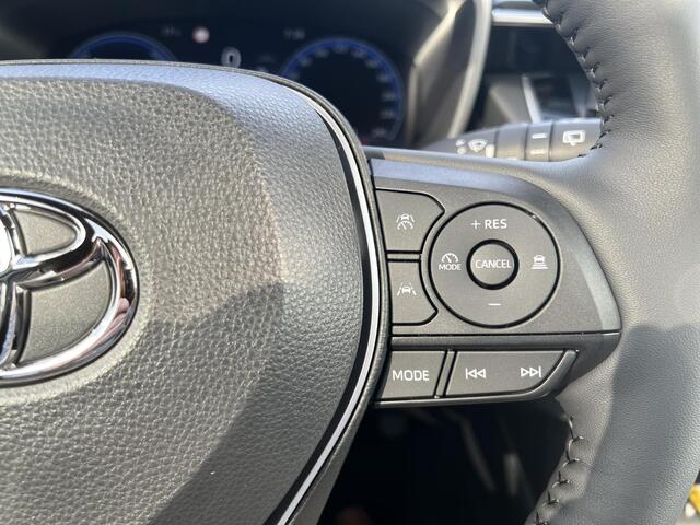 Toyota COROLLA Cross Hybrid 140 Style **NAVIGATIE/ STUUR- EN STOELVERWARMING/ DODEHOEKDETECTIE/ PANORAMADAK**