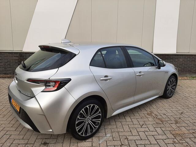Toyota COROLLA 1.8 Hybrid First Edition | Navi | ECC | Half Leder |