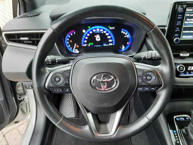 Toyota COROLLA 1.8 Hybrid First Edition | Navi | ECC | Half Leder |