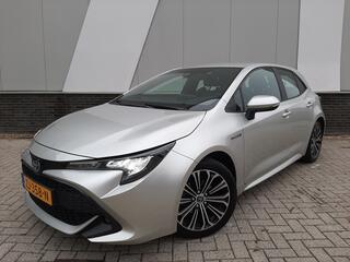 toyota-corolla-1.8-hybrid-first-edi
