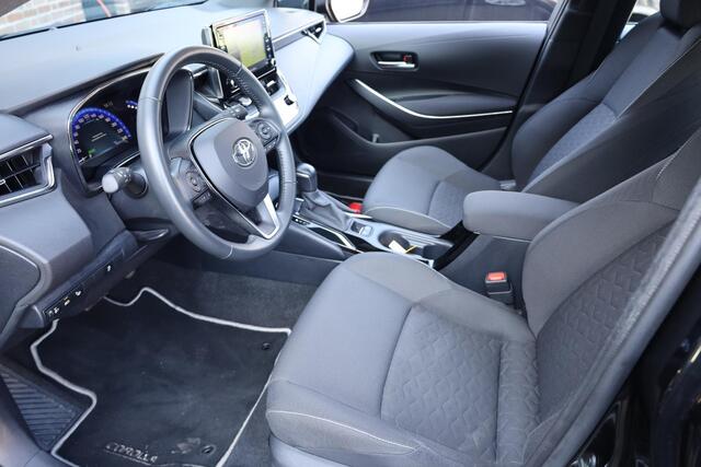 Toyota COROLLA 1.8 Hybrid Active CAMERA CARPLAY DAB NAVI CRUISE CLIMA 2xPDC GSM-LADER