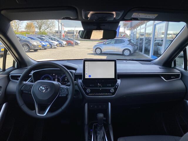Toyota COROLLA Cross Hybrid 200 Style