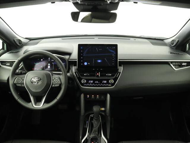 Toyota COROLLA Cross Hybrid 200 Executive | DEMO | 360 Camera | Navigatie | Dodehoek Ass. | Stoel en stuurwiel verwarmd | LM velgen | JBL | Parkeer Ass. |