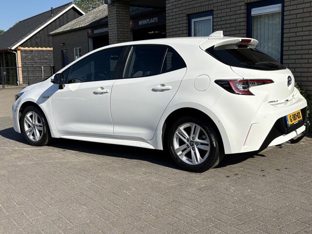 Toyota COROLLA 1.8 Hybrid Active AUTOMAAT-TREKHAAK-STOELVERWARMING