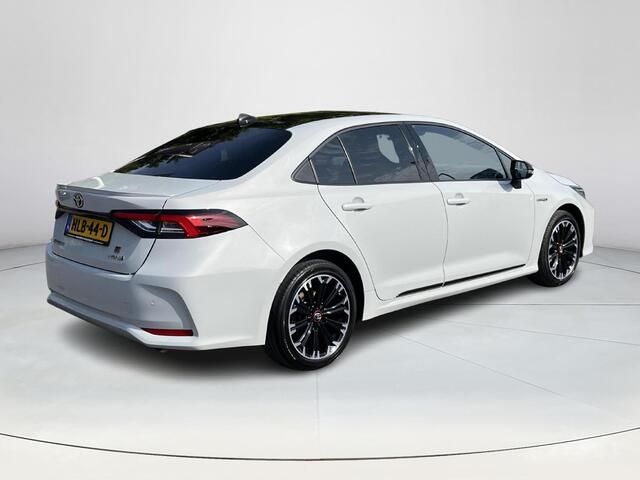 Toyota COROLLA 1.8 Hybrid GR-Sport | Navigatie | Apple CarPlay/Android auto | Achteruitrijcamera | Stoelverwarming