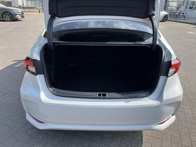 Toyota COROLLA 1.8 Hybrid GR-Sport | Navigatie | Apple CarPlay/Android auto | Achteruitrijcamera | Stoelverwarming