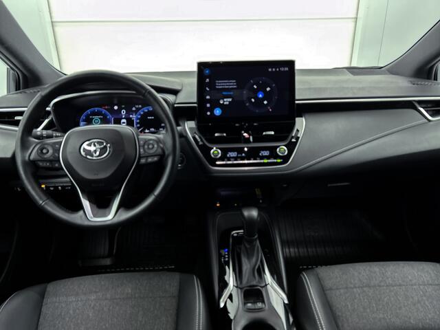 Toyota COROLLA Touring Sports Hybrid 200 Dynamic Limited | Stoelverwarming | Stuurwielverwarming |