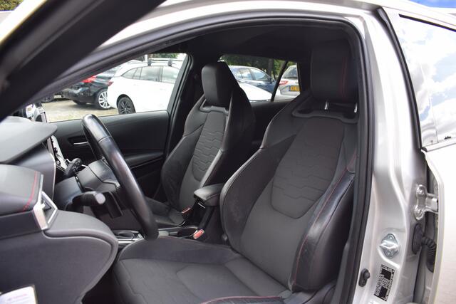 Toyota COROLLA Touring Sports 2.0 Hybrid Business Sport Intro